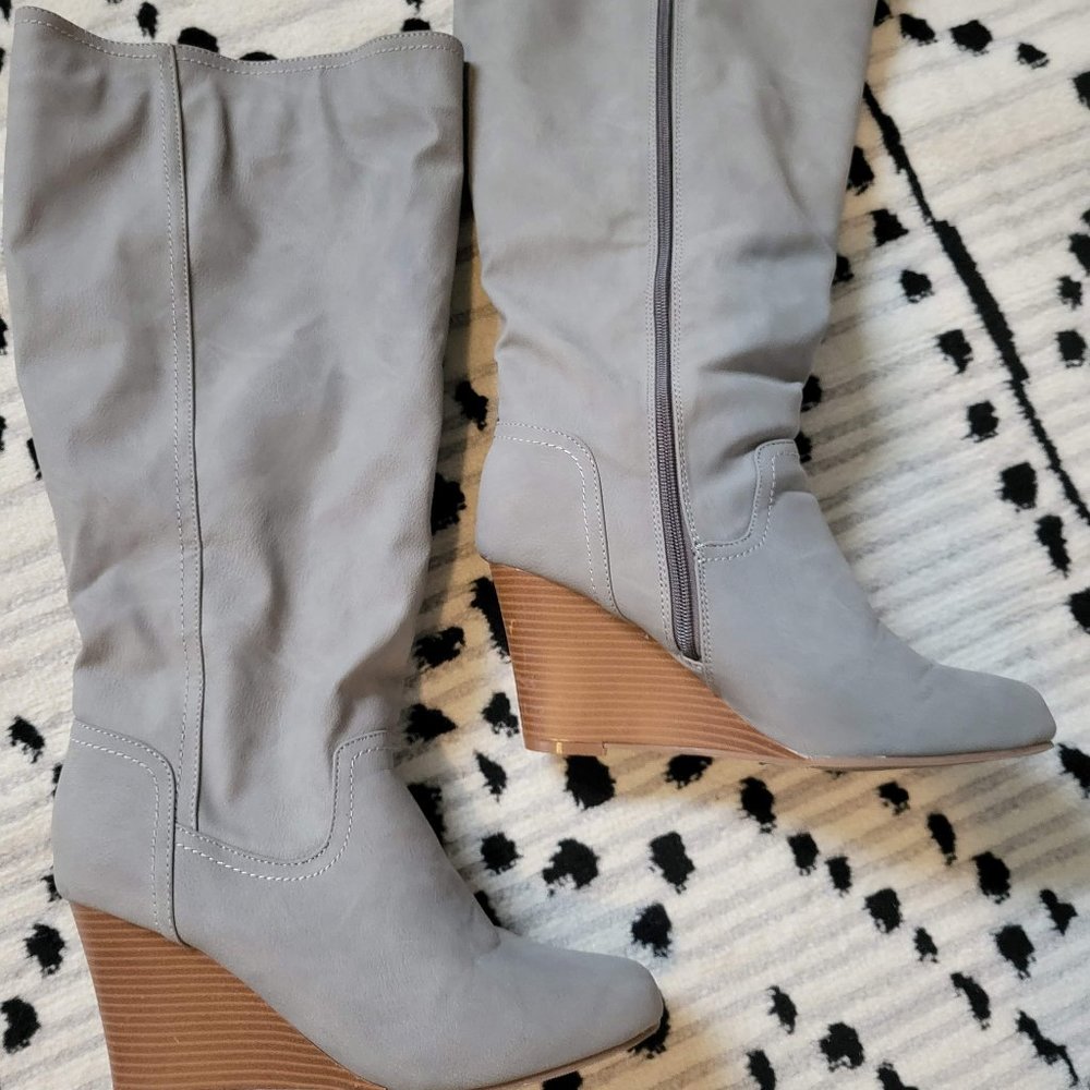 Gray wedge boots size 12